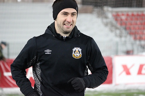 Мамтов укрепляется на вершине