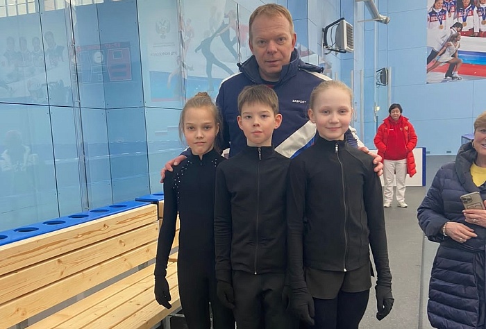 Тренер по фигурному катанию Ирина Тарапат: «Сергей Дудаков рассказал, как проходит обучение в школе Этери Тутберидзе»