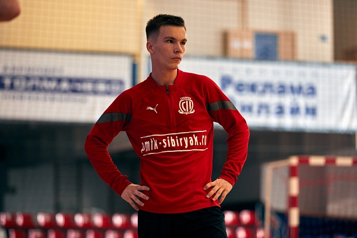 Александр Фролов