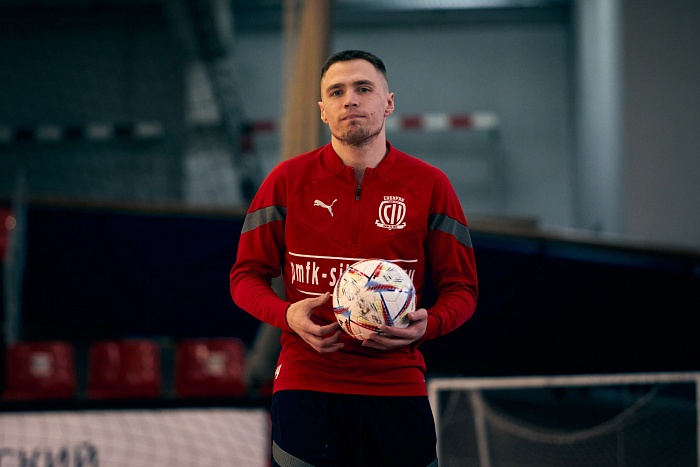 Никита Емельянов