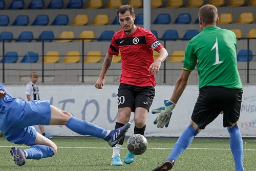 К тобольскому ФК «Тобол» приблизился «Сибиряк» из Ярково, одержавший волевую победу в Исетском