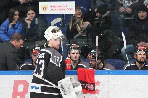 В опросе лидируют хоккеисты