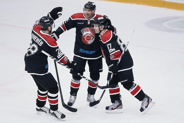 Фото Владимира ОГНЁВА