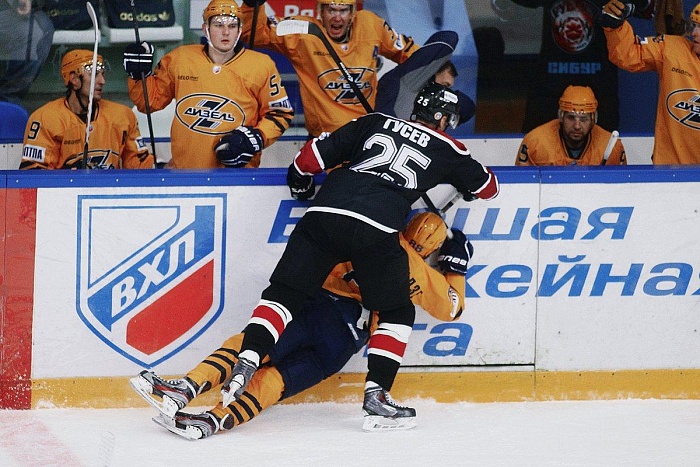 Фото Владимира ОГНЁВА