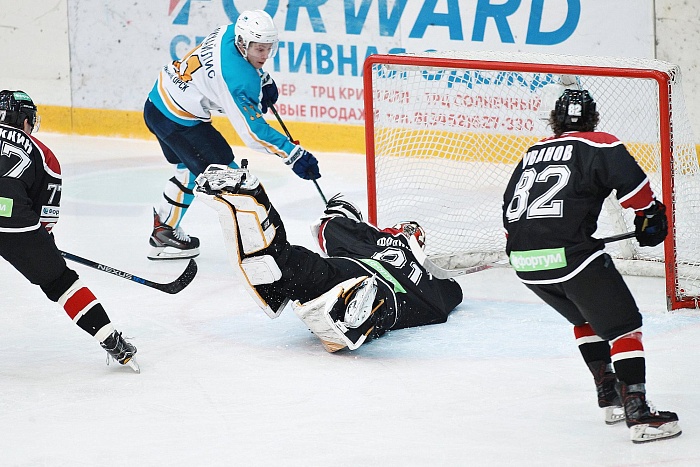 Фото Владимира ОГНЁВА.