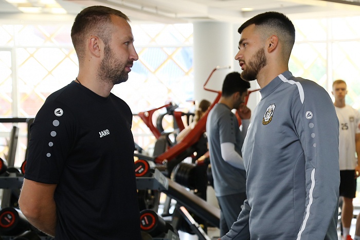 Тренер голкиперов мини-футбольного клуба «Тюмень» Сергей Шуклов: «Такова вратарская доля, наши ошибки всегда на виду»