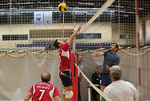 Фавориты продолжают выигрывать