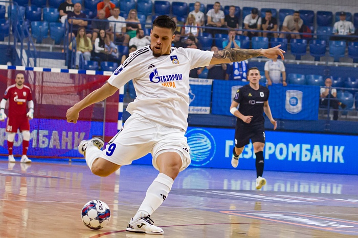 Игрок мини-футбольного клуба «Газпром-Югра» Тейшейра: «Рад за тюменских бразильцев, но больше беспокоюсь о своей команде»