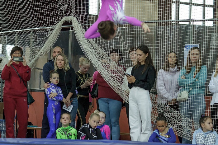 Региональный чемпионат по воздушной акробатике «Шаги к успеху» в Тюмени
