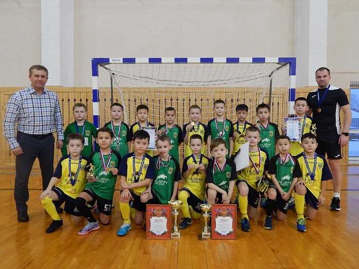 Международный турнир по мини-футболу в Ишиме выиграла команда из Казахстана