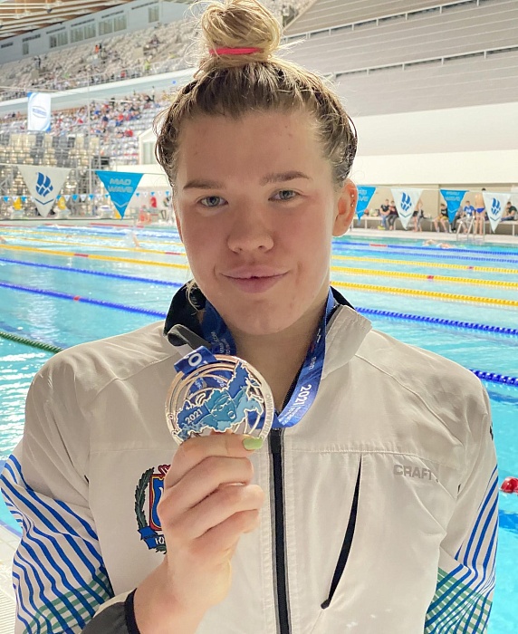 В призовую тройку попали вдвоем