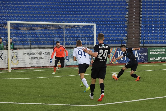 Первенство ФНЛ. ФК Тюмень - Шинник
