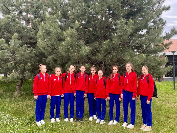 Волейболистки из Тюмени вошли в число лучших восьми команд страны и сразятся за медали