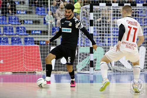 Гости идут фаворитами в очередных матчах футзальной Суперлиги