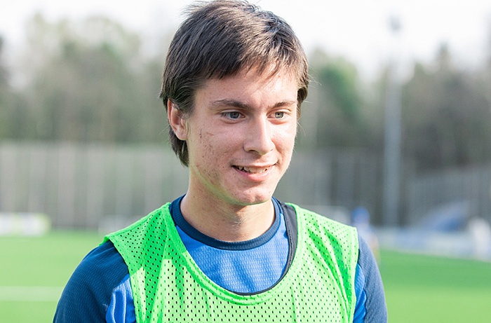 Курс на разносторонность: футбольный клуб «Тюмень» подписал очередного молодого универсала
