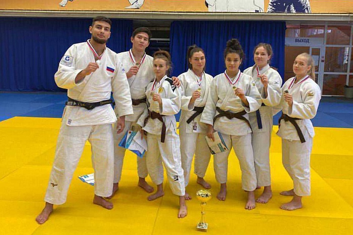 Взяли шесть золотых медалей в Кемерове