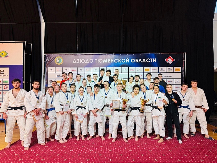 Среди студентов-дзюдоистов определили сильнейших