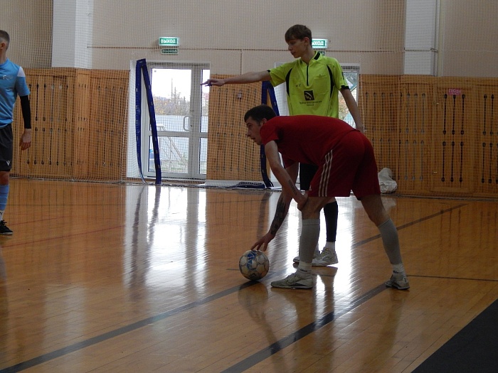 «Спарта» и «5-й Легион» вышли в финал открытого Кубка Ишима по мини-футболу