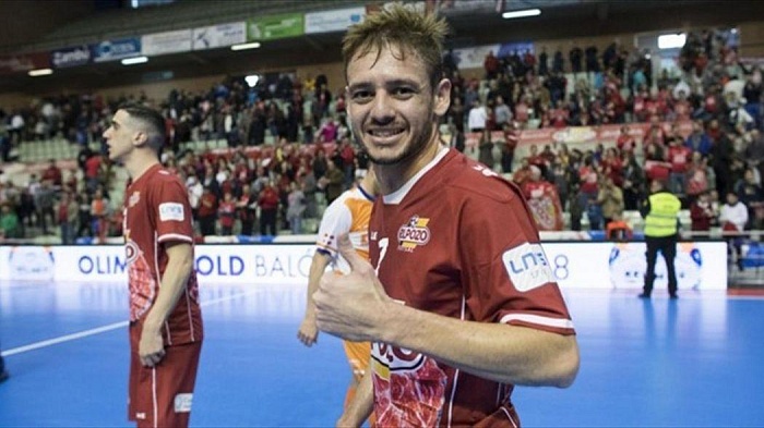 Три экс-тюменца забили в Испании