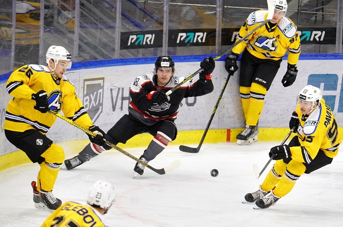 Тюменский хоккейный клуб «Рубин» сыграет с конкурентом в Пензе