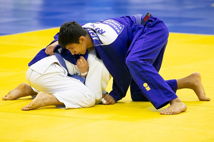 В столице Урала боролись за путевки в Новороссийск