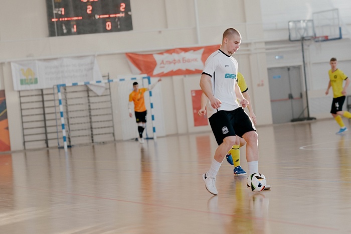 Чемпионат России. Высшая лига. Зона "Восток". "Металлург" - "Тюмень-дубль"