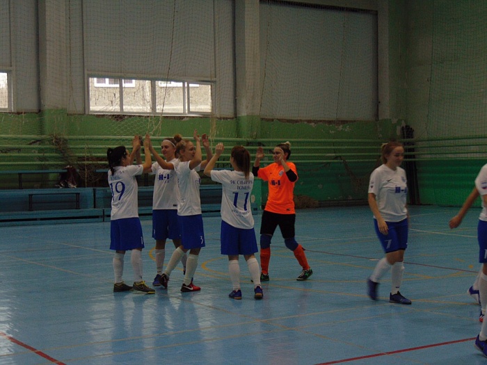 «Сибирячка» начала в 1-й лиге очень мощно