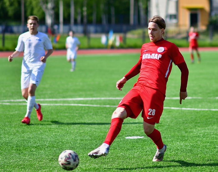 Лидер обыграл в гостях курганский «Тобол», а пермский «Амкар-2» уступил дома «Шахтёру» из Коркино