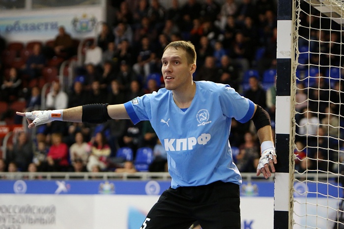 Чемпионат России по мини-футболу среди клубов PARI-Суперлиги. МФК «Тюмень» - КПРФ (Москва) – 2:4 и 3:3