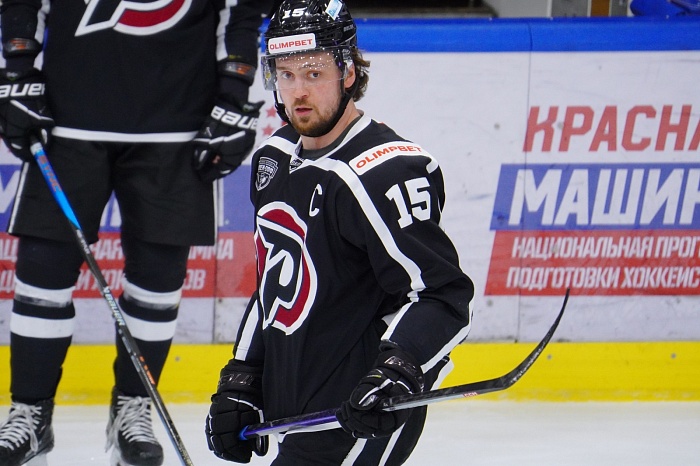 Капитан хоккейного клуба «Рубин» Георгий Бусаров: «Бронза может подсластить пилюлю, но это не тот результат…»