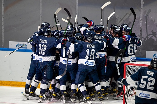 ХК «Динамо» из Санкт-Петербурга стал первым финалистом «Кубка Петрова»