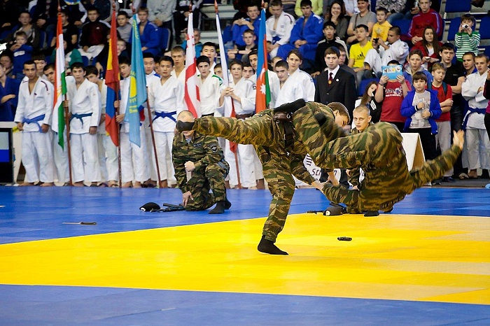 Фото Александра ЗЫРЯНОВА