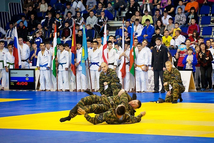 Фото Александра ЗЫРЯНОВА