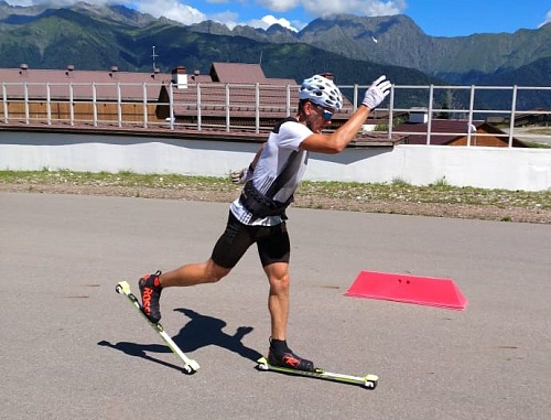 Большунов, Спицов, Алешина и Жеребятьева побегут спринт