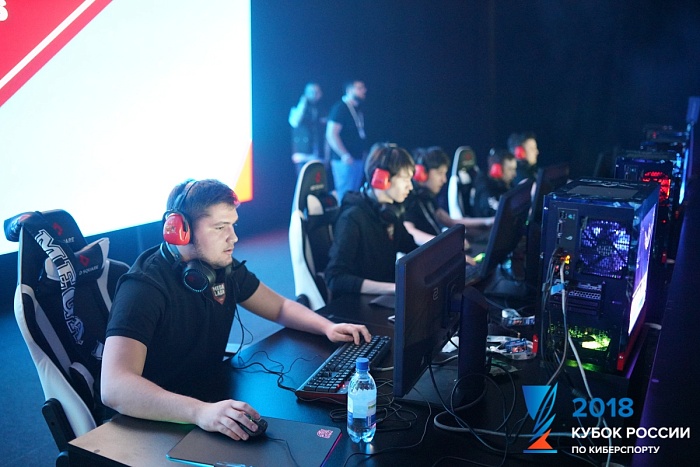 Определились финалисты турнира по киберспорту