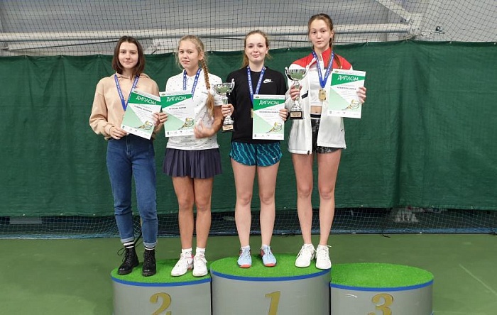 Победила в тяжелом финале