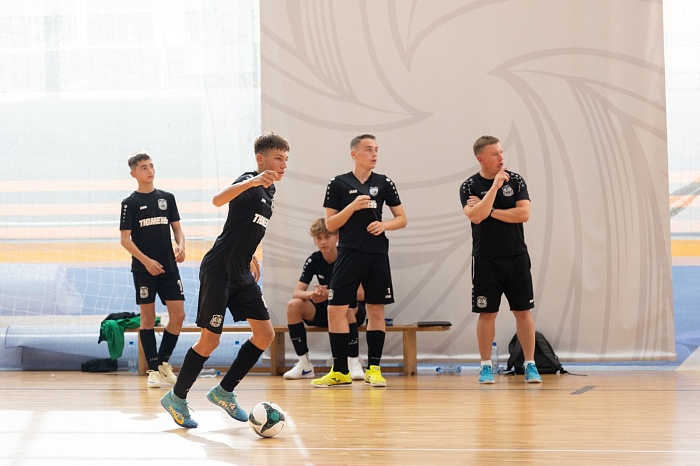 Юные тюменцы удачно выступают в финале первенства страны по футзалу