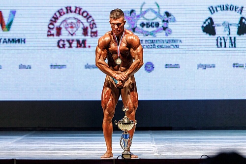 Мышцами в Ревде заработал два трофея