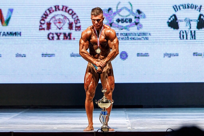 Мышцами в Ревде заработал два трофея