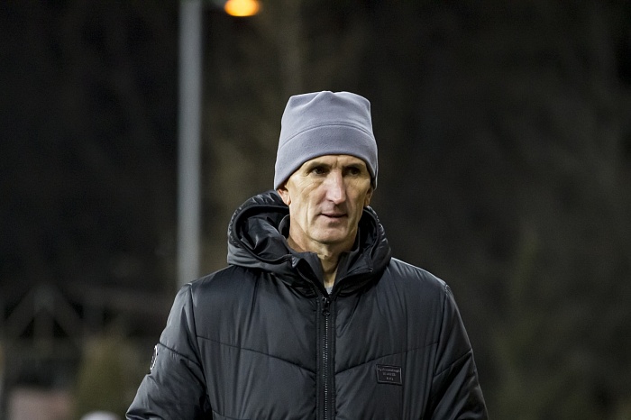 Главный тренер футбольного клуба «Тюмень» Игорь Меньщиков: «Домашние матчи как день сурка»