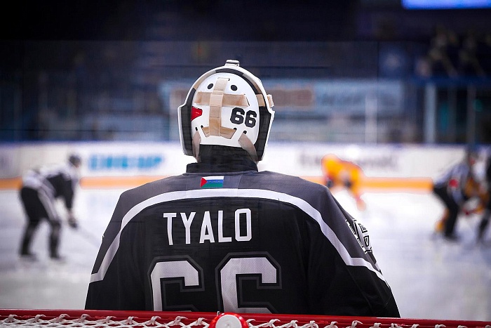 Два голкипера устроили «зарубу»! (ОПРОС)