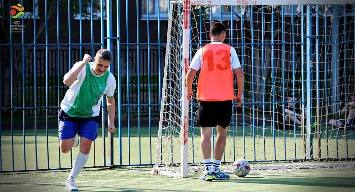 Лидер уступил «Славе»