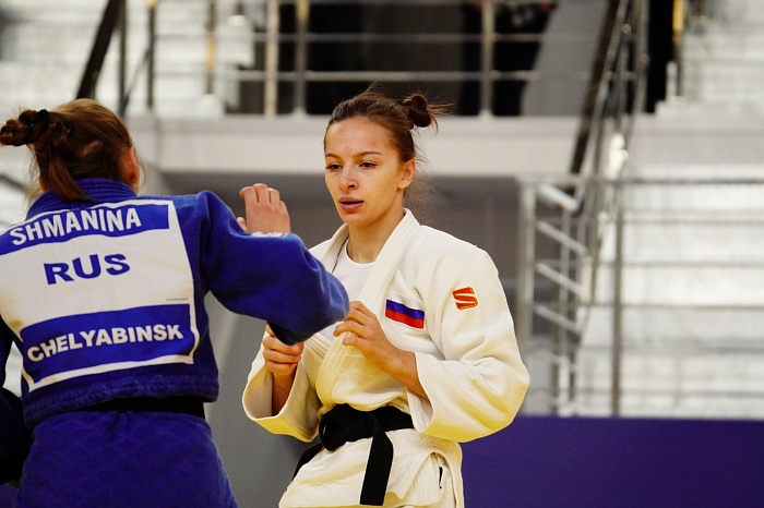 Бронзовый призёр международного фестиваля университетского спорта по дзюдо Алина Сергеева: «В столовой все охотились за вкуснейшими эклерами»