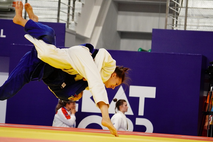 Бронзовый призёр международного фестиваля университетского спорта по дзюдо Алина Сергеева: «В столовой все охотились за вкуснейшими эклерами»