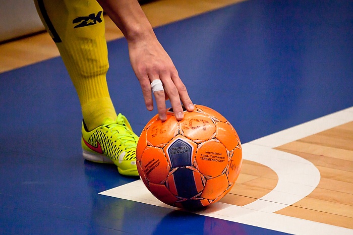 «Иртыш-1» разгромил «Зарю» в чемпионате Тобольска по мини-футболу