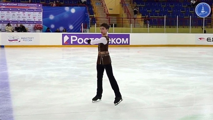 Тюменский фигурист Глеб Ковтун идёт вторым на юниорском Гран-при в Омске
