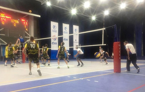 «Университет выиграл три матча