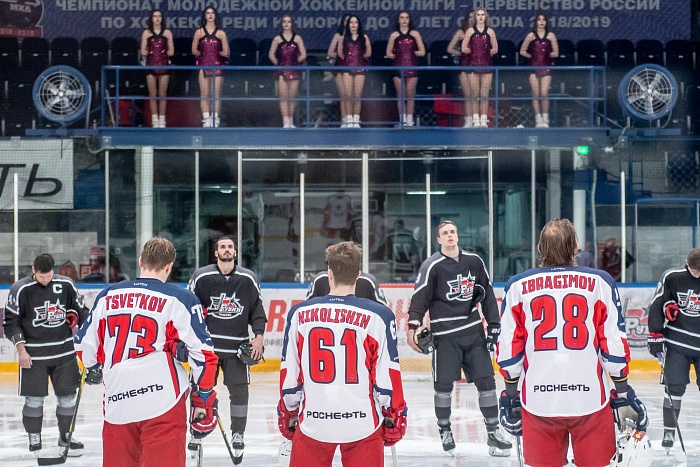 Надо еще трижды погасить «Звезду»…