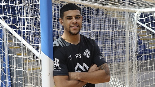 Александр Попов: «Ведем переговоры с Вилелой»