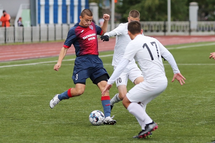ФК «Уралец-ТС» из Нижнего Тагила и «Тюмень-2» пробились в финал регионального Кубка страны по футболу среди любителей